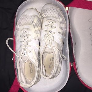 Nfinity cheer shoes